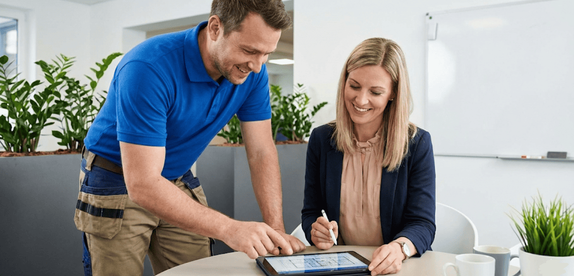 Clear communication building trust between field and office teams